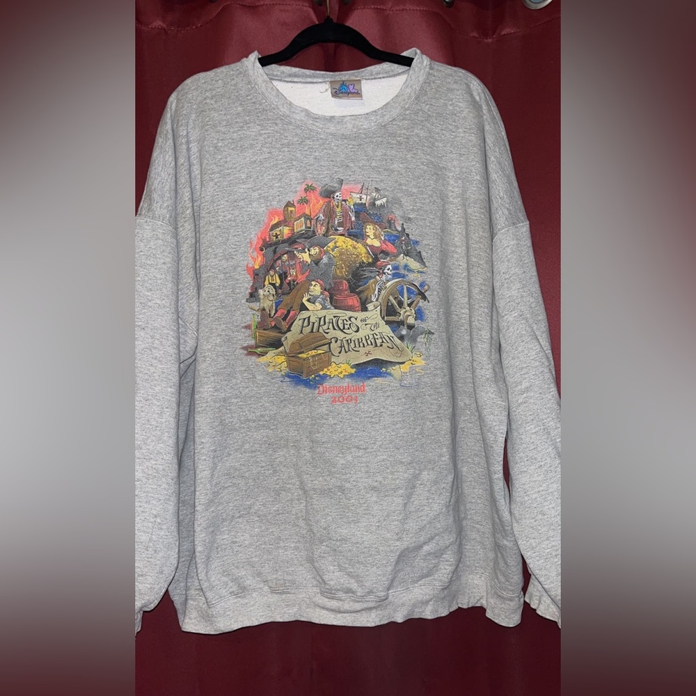XL Vintage Disney Pirates of the Caribbean Sweatshirt